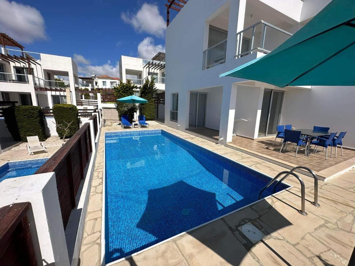 Villa Aqua Sunrise 1Km From Beach With Sea Views Coral Bay Buitenkant foto