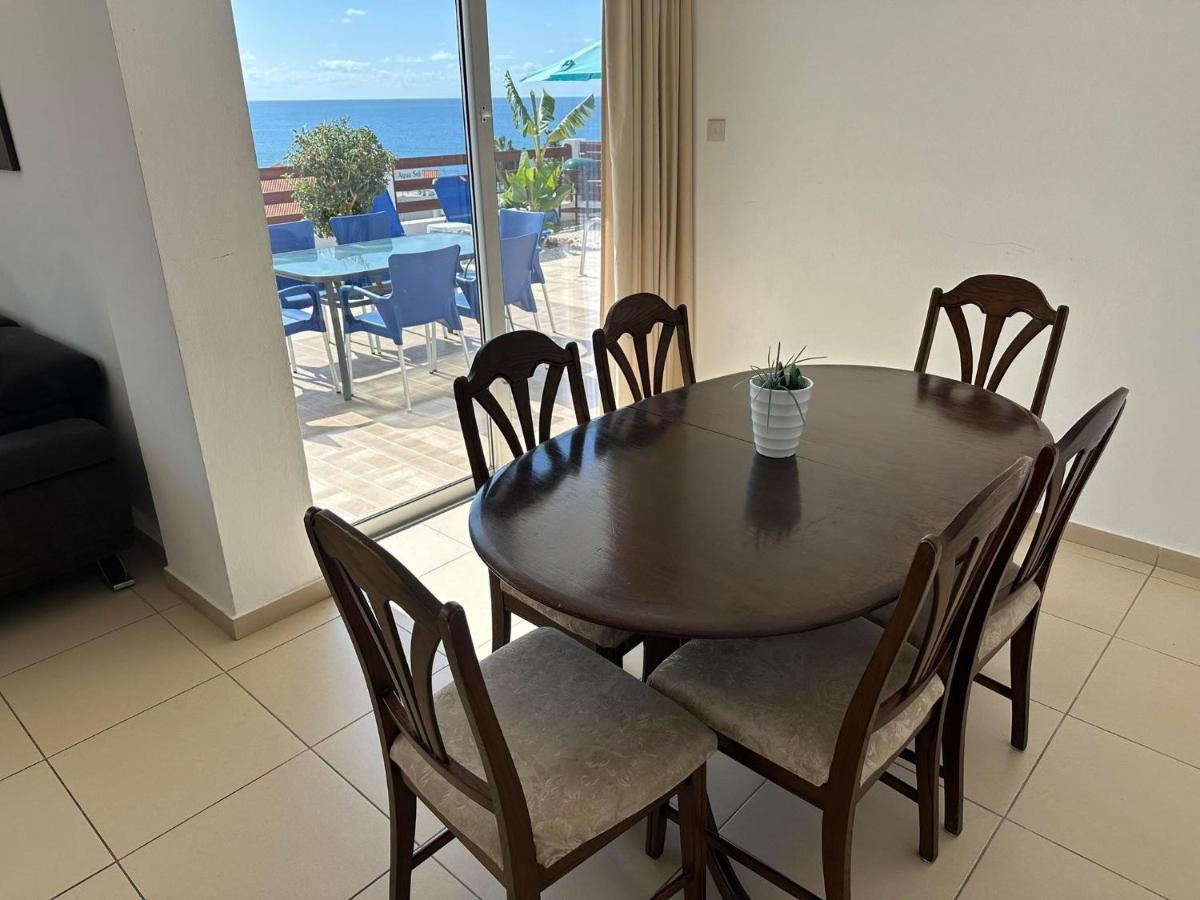 Villa Aqua Sunrise 1Km From Beach With Sea Views Coral Bay Buitenkant foto