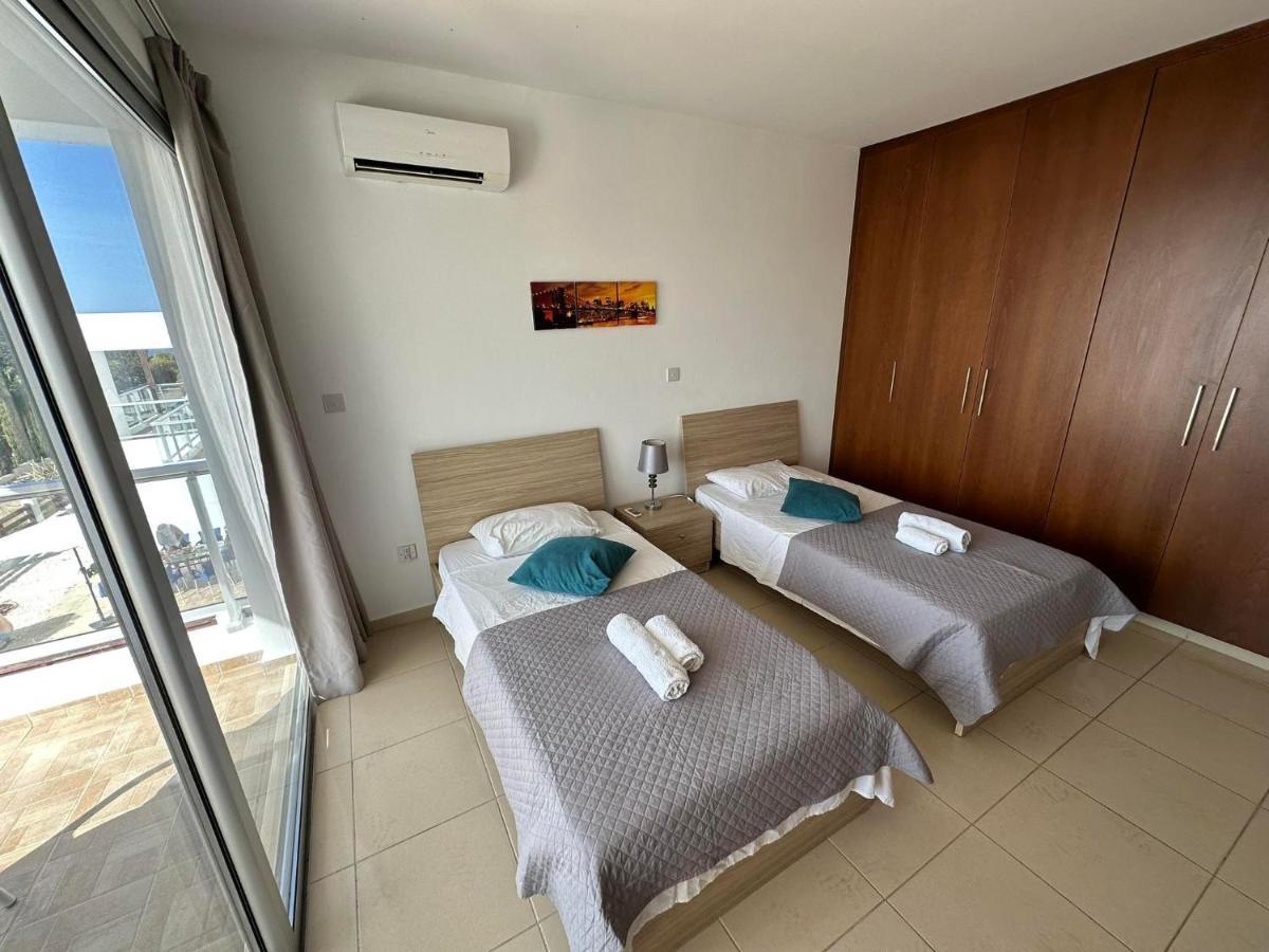 Villa Aqua Sunrise 1Km From Beach With Sea Views Coral Bay Buitenkant foto