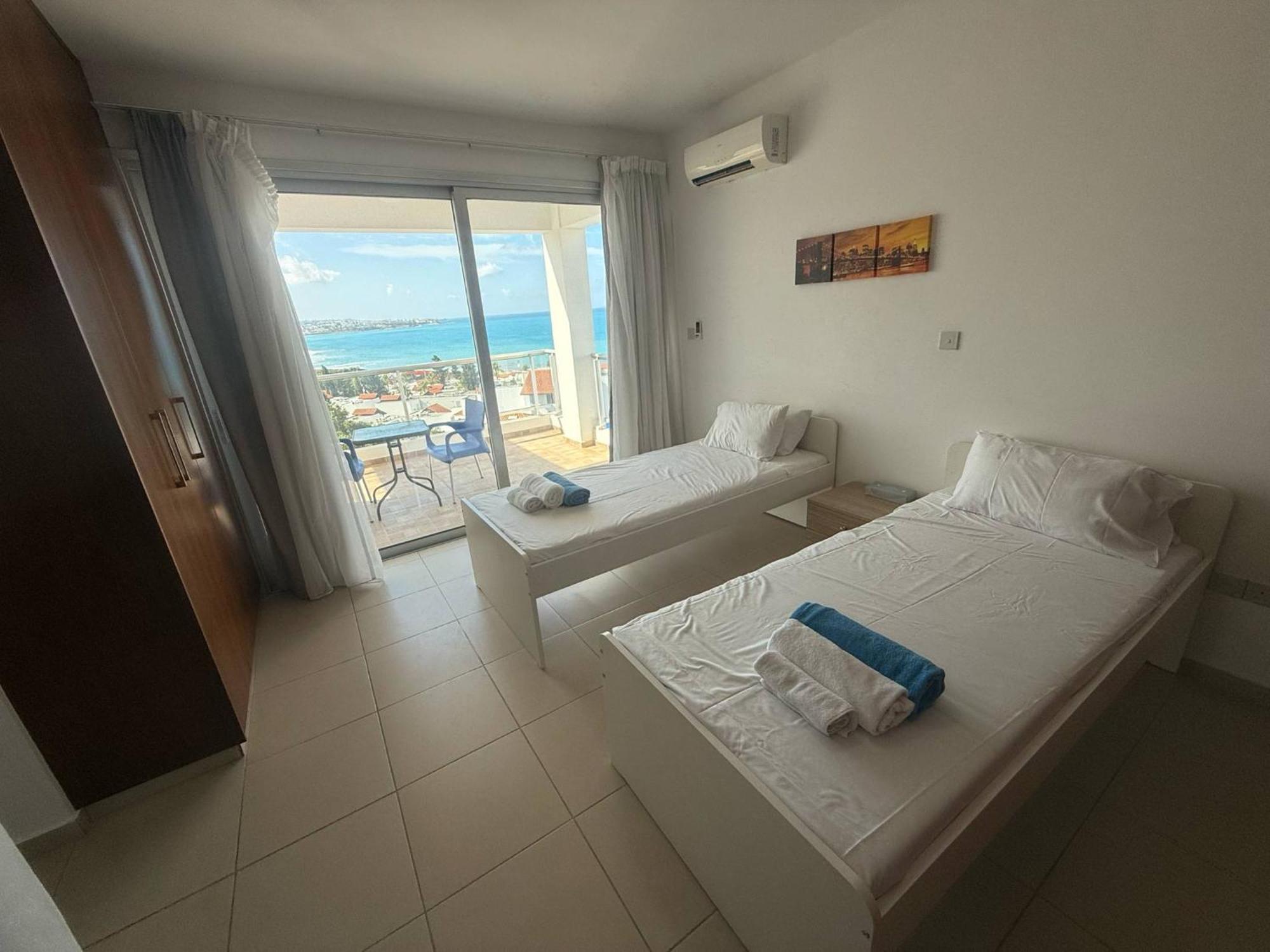 Villa Aqua Sunrise 1Km From Beach With Sea Views Coral Bay Buitenkant foto